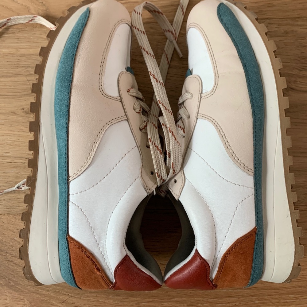 Universal Thread target sneaker shoe Maria 5